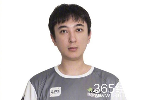 王思聪通过审核成为电竞职业选手 明日将登场首秀