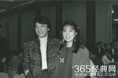 成龙七夕向林凤娇献上浪漫礼物 该歌曲筹备两年多