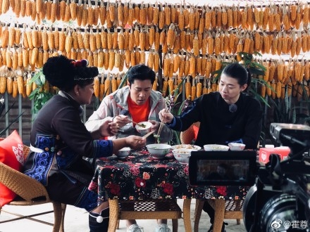 我们在行动2霍尊现身，积极投身公益事业