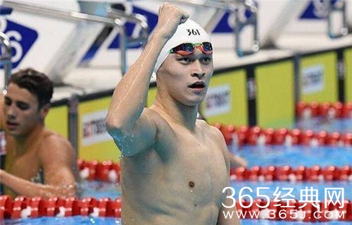 孙杨要求重升国旗 原因让网友纷纷点赞