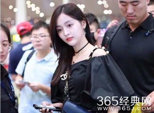 明日之子第2季第9期吴宣仪来参加，担任特殊职务