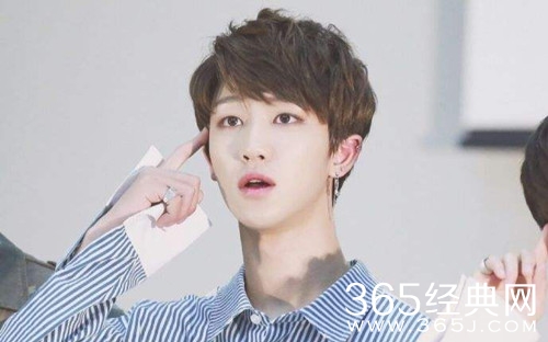 潮音战纪徐明浩，来自韩国男团Seventeen的偶像成员