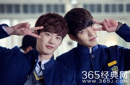 金宇彬李钟硕同游夏威夷 这层深厚的友谊让人羡慕