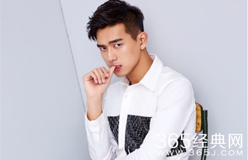 李现骑电动车出行遭不实报道 本人亲自回应 杨迪的评论亮了