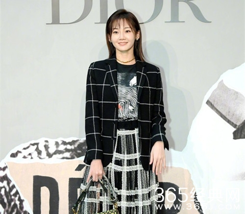 赵丽颖王丽坤张雪迎齐亮相 有人美艳 有人显老气