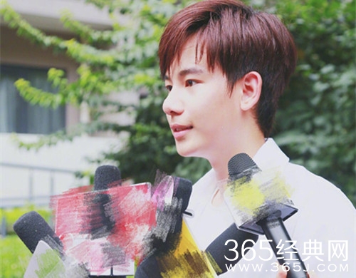 李兰迪中戏报道 胡先煦易烊千玺成室友：就在我前面那铺