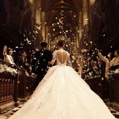 唐嫣罗晋被曝即将结婚 只邀请部分家人朋友出席