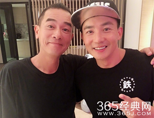 应采儿陈小春刘畊宏合照 Jasper与小泡芙视频聊天超可爱