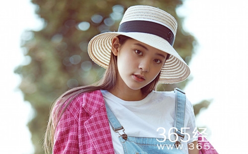 欧阳娜娜用错成语引围观 成为网友热议的话题