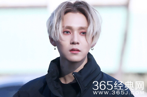 泫雅男友金晓钟资料介绍 韩国男团PENTAGON成员