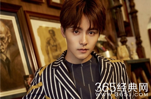 马天宇秒删微博 晒和杨紫拉票的聊天记录截图