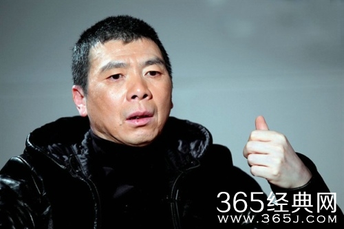 冯小刚正面回应阴阳合同 崔永元回应：你的罪恶在我抽屉