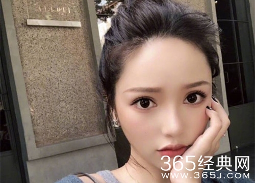 王思聪怒怼打孕妇网红：从小就没人好好教她做人