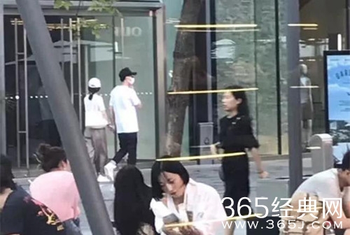 赵丽颖置顶旧微博 疑似回应怀孕传闻：我是有脾气的