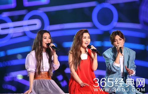 华研回应Selina假唱：全程真唱，现场观众都可见证