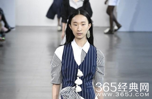 超模撞脸林永健 还获林永健本人点赞 太有喜感了