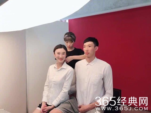 周琦女友王欣怡资料介绍 一位美貌空姐