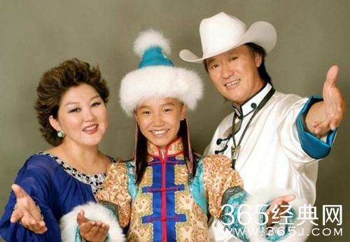 吉祥三宝女儿英格玛资料介绍  如今中戏毕业 才貌双全