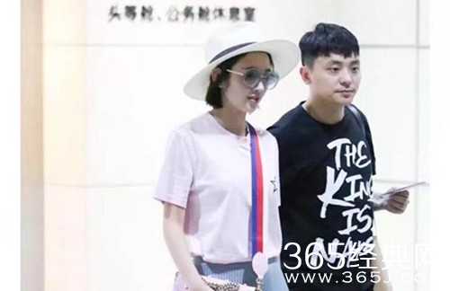 唐艺昕贾川关系揭秘 不止经纪人这么简单