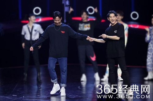 新舞林大会总决赛盛典来袭 韩宇亮亮battle燃爆全场