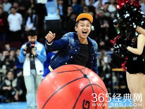 邓超加入女篮遭拒 女篮成员：拉低了平均身高和年龄