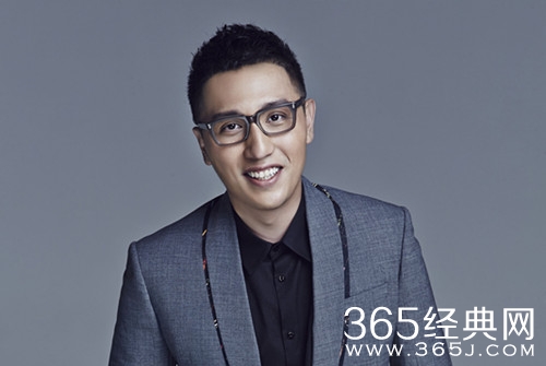 华少回应发胖 曾被调侃戒指卡手了痛不痛？