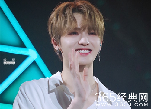 朱正廷被扒出了女朋友 恋情疑似曝光