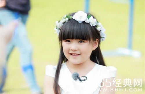 李湘女儿王诗龄资料介绍 凭借爸爸去哪儿圈粉无数