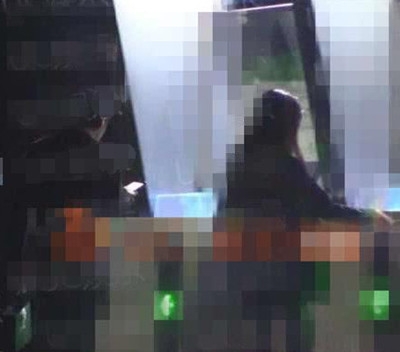 武艺恋情疑曝光 与神秘女子甜蜜拥吻 疑似同居