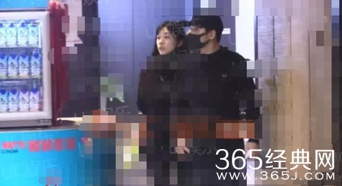 武艺恋情疑曝光 与神秘女子甜蜜拥吻 疑似同居