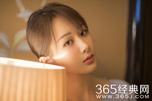 杨紫回应金鹰节未获奖 阚清子3字安慰 十分暖心