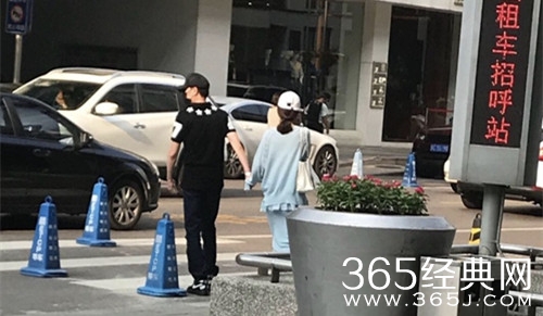 赵丽颖冯绍峰宣布结婚 冯绍峰甜蜜喊老婆