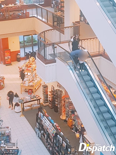 全智贤一家游美国 大儿子首曝光 名叫初三