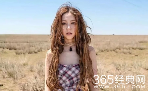 邓紫棋为新歌延期道歉 网友纷纷留言安慰