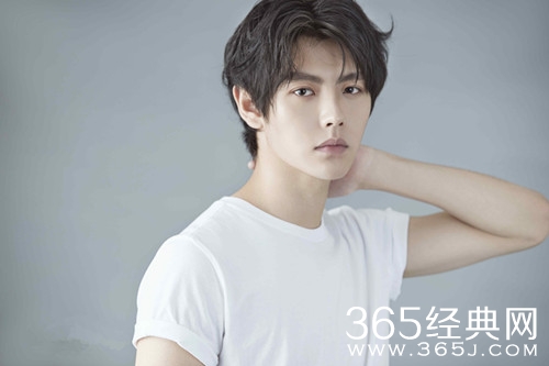 偶像练习生2肖宇梁资料介绍 在沙海中饰演张起灵