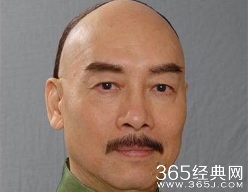 岳华资料介绍 因大醉侠一角走红 武侠形象深入民心