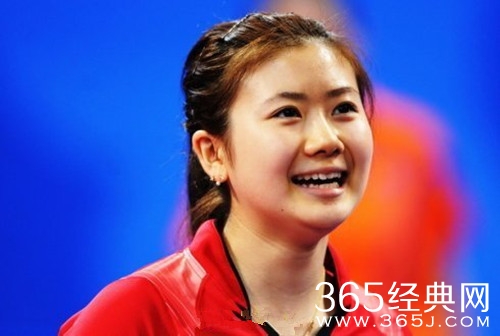 日本乒乓球名将福原爱宣布退役 称会向更多人推广乒乓球