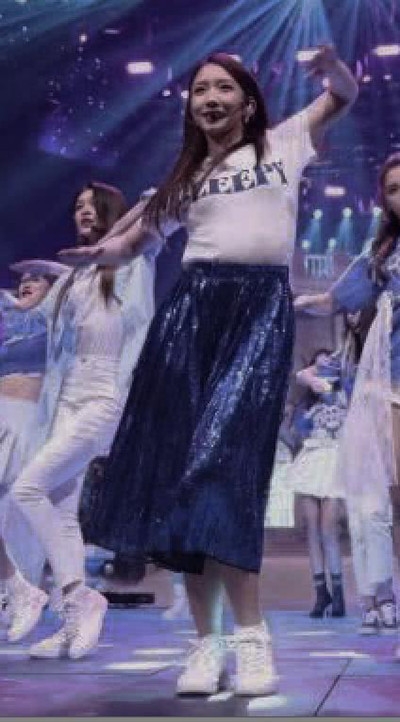 孟美岐被吐槽胖了 本人连发3个表情包回应