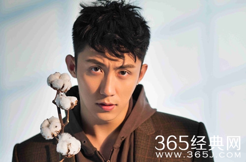 网曝黄景瑜结婚及家暴 工作人员辟谣：事情是假的