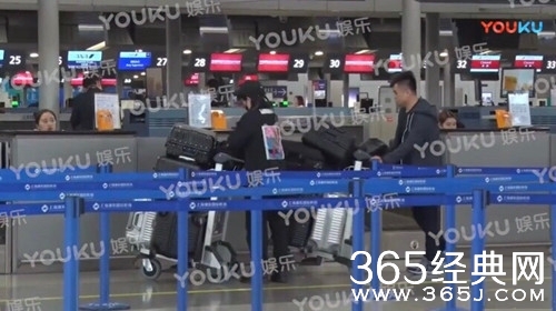 唐嫣罗晋婚礼场地疑似曝光 有绿地小屋和尖顶教堂