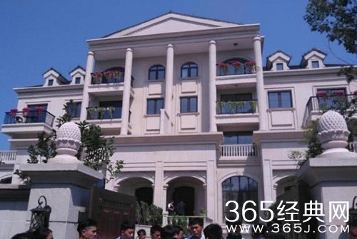 朱婷喜提360万法式豪宅 豪宅位于河南老家