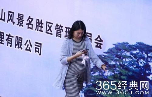 李晓霞升级当妈 顺利诞下一女 母女平安