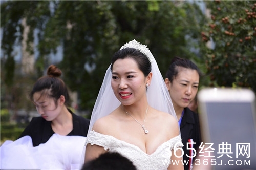 李晓霞升级当妈 顺利诞下一女 母女平安