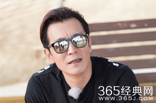 主持人李咏因癌症去世 让不少人难以置信