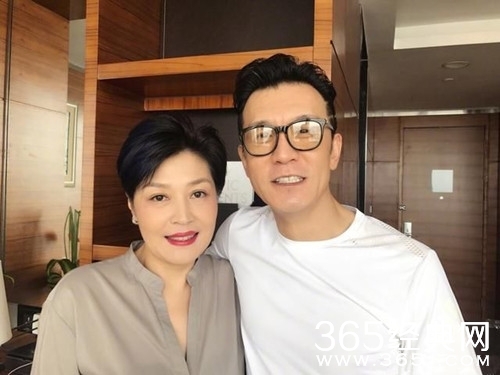 哈文朋友圈疑曝光 好友辟谣：不像她的画风