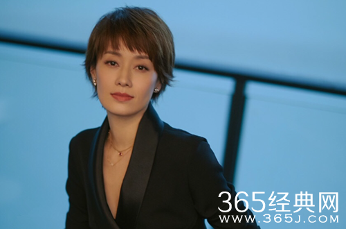 女儿为马伊琍化妆 意外撞脸闺蜜袁泉