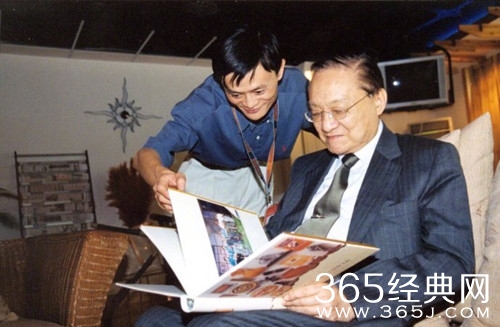 马云悼念金庸：若无先生，不知是否还会有阿里