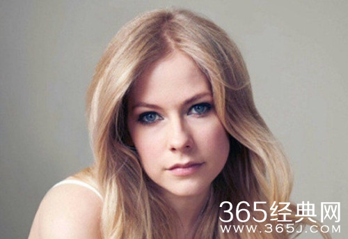 艾薇儿回应替身阴谋论：怎么会有这样的念头?