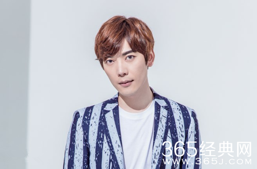 声入人心简弘亦资料介绍 创作了30多首脍炙人口的单曲