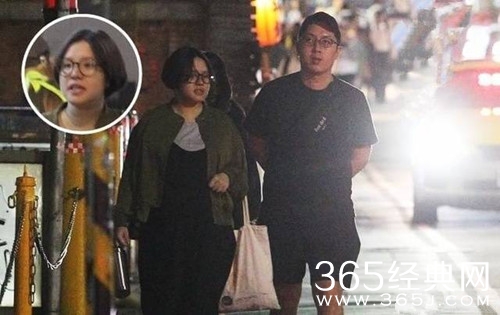 谢依霖发文宣布产女喜讯 竟在水中分娩 十分佩服